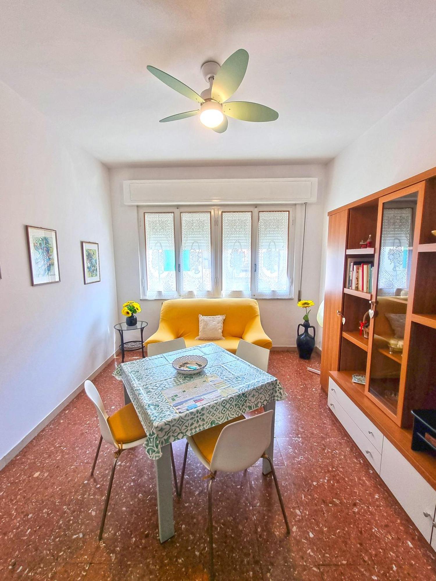 A Due Passi Dal Mare Apartment Lido di Camaiore Luaran gambar